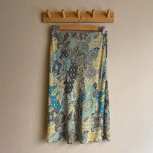 Allyre Y2K style midi skirt - Size 6